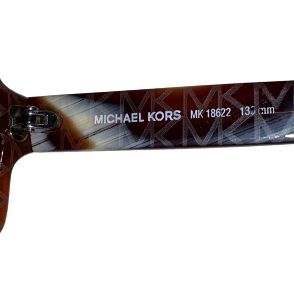 Michael Kors (NWOT) Women’s Sunglasses - Picture 9 of 10